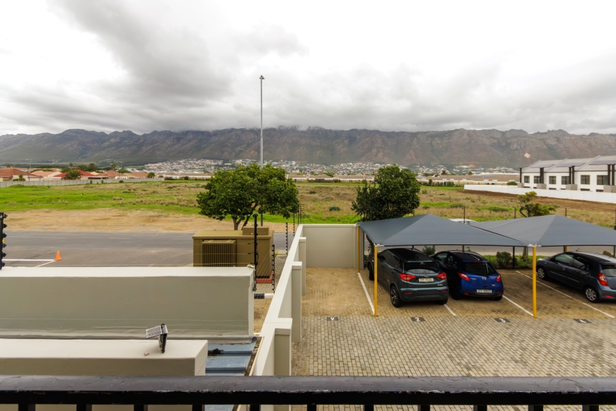 To Let 2 Bedroom Property for Rent in Gordons Bay Central Western Cape